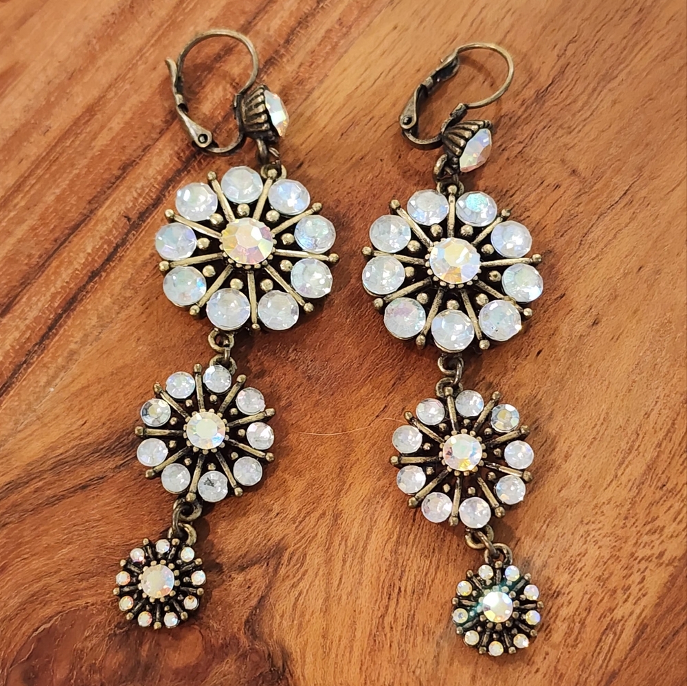 Elegant Vintage Inspired Iridescent Crystal Drop Earrings